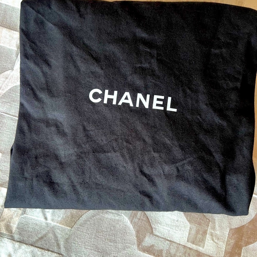 💎💎AUTHENTIC CHANEL Black Drawstring Bag⭐️💎 - Picture 5 of 6